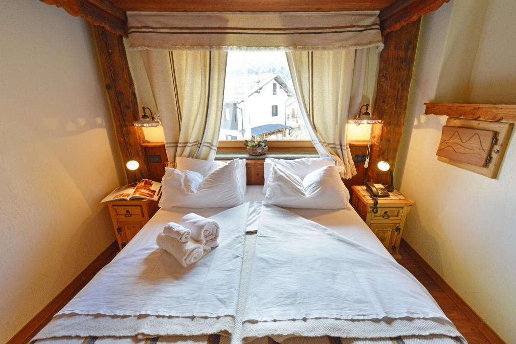 Affittacamere De Charme Jour Et Nuit ตอร์ญอน ห้อง รูปภาพ